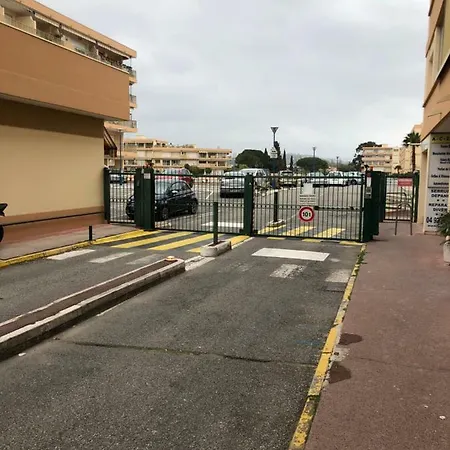 Marco Polo Apartment *